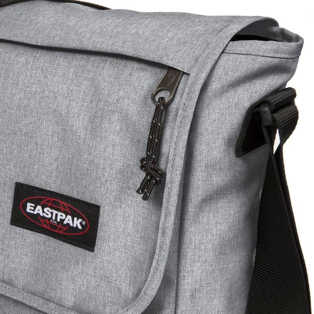 Eastpak Delegate Plus Umhängetasche